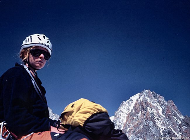 Lydia mit Mont Blanc du Tacul